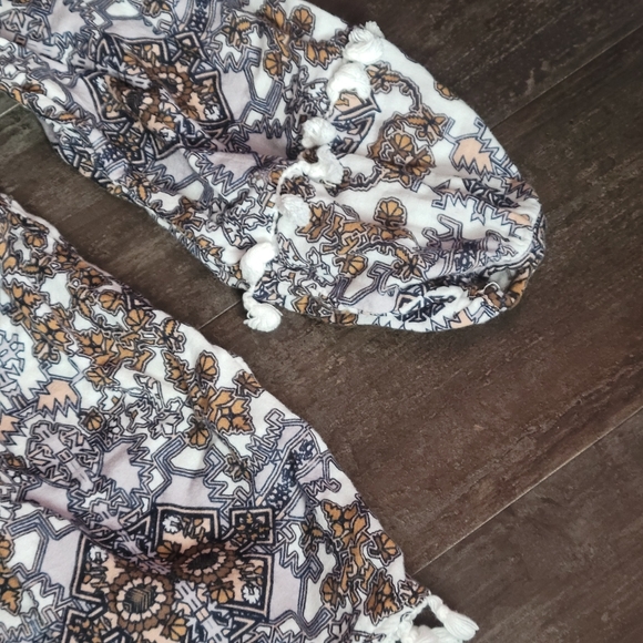 Penelope Rose Bohemian Style Top - Picture 6 of 6